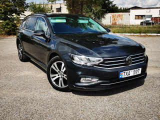 Volkswagen Passat foto 4