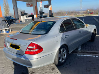 Mercedes E-Class foto 3