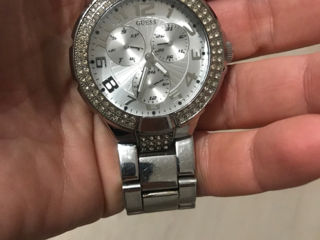 Женские часы Guess