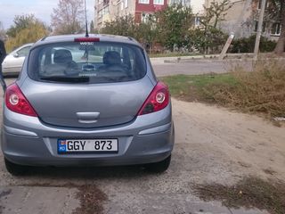 Opel Corsa foto 1