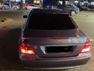 Mercedes E-Class foto 3