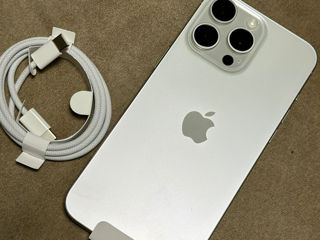 Новый Apple iPhone 15 Pro Max 5G, 256GB, White Titanium + оригинальный чехол