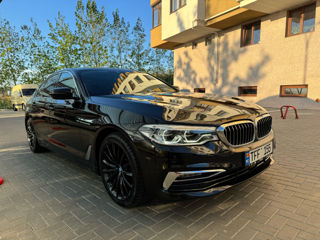 BMW 5 Series foto 2