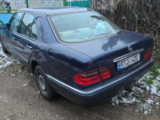 Mercedes E-Class foto 7