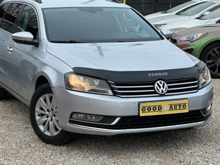 Volkswagen Passat foto 2