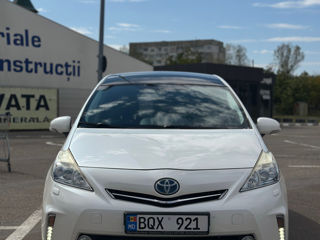 Toyota Prius + foto 2