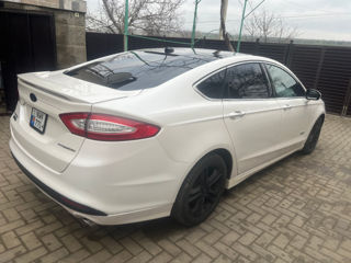 Ford Fusion foto 6