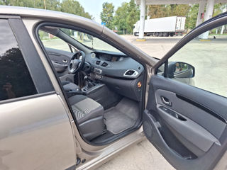 Renault Grand Scenic foto 7