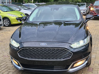 Ford Mondeo foto 1