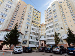 Apartament cu 3 camere, 74 m², Buiucani, Chișinău