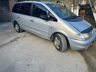 Volkswagen Sharan foto 4