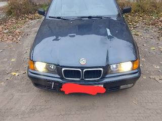 BMW 3 Series foto 7