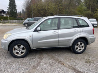 Touyta RAV 4.  2.0 d  2005 foto 5