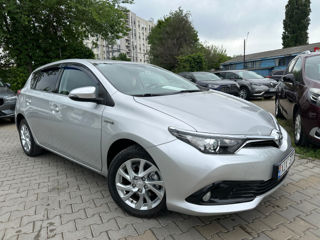 Toyota Auris фото 5