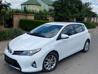 Toyota Auris foto 2