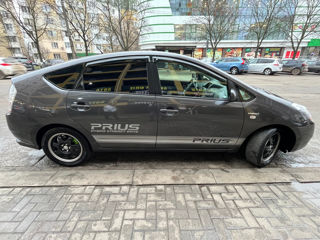 Toyota Prius foto 6