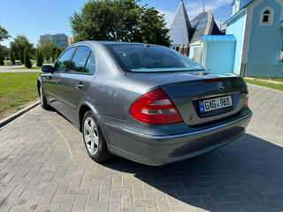 Mercedes E-Class foto 7