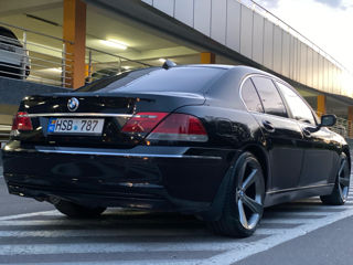 BMW 7 Series foto 5