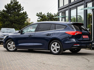 Ford Focus фото 2