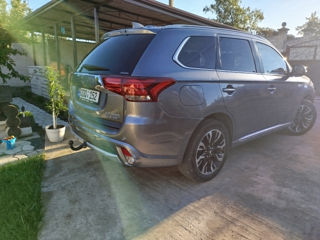 Mitsubishi Outlander foto 6