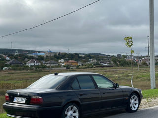 BMW 7 Series foto 3