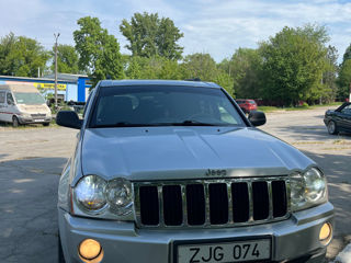 Jeep Grand Cherokee фото 2