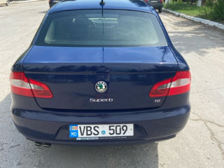 Skoda Superb foto 3