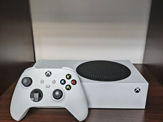 Xbox Series S 500gb + Gamepad