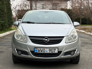 Opel Corsa foto 2