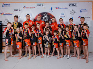 Buicani,Sculianca,Clubul Sportiv "Garuda" invita toti doritorii la antrenamente-box,kickboxing,K-1.. foto 5