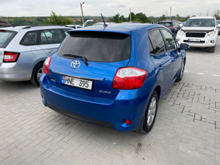 Toyota Auris foto 2