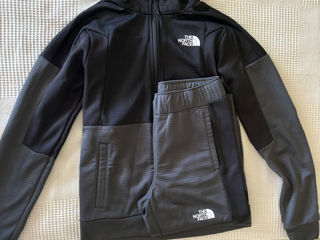 Costum sportiv north face original foto 1