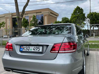 Mercedes E-Class foto 2