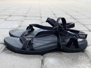 Teva Zirra Sandal. Размер 38. Оригинал. В отличном состоянии. foto 1