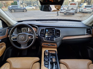 Volvo XC90 foto 8