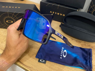 Oakley foto 2