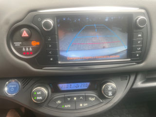 Toyota Yaris foto 7
