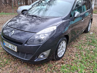 Renault Grand Scenic foto 7