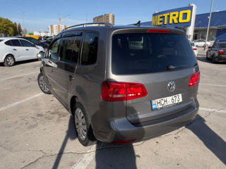 Volkswagen Touran foto 8