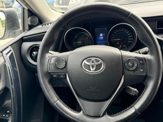 Toyota Auris foto 12