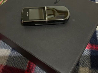 Nokia 8800.Sterea ca Noua.Are tot set Cutie acte încărcător.Accomulator inflat. foto 3