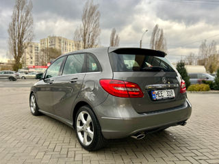 Mercedes B-Class foto 5