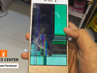 Xiaomi Redmi 3/3S Ecranul sparta -Luăm, reparăm, aducem !!! foto 1