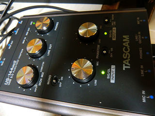 Внешняя звуковая карта "Tascam Professional US144-mk-ll... foto 3