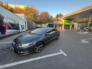 Volkswagen Passat CC foto 1