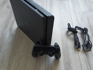 Sony PlayStation 4 slim