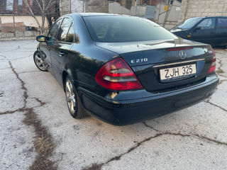 Mercedes E-Class foto 4