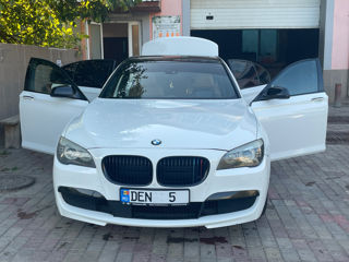 BMW 7 Series foto 1