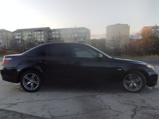 BMW 5 Series foto 5