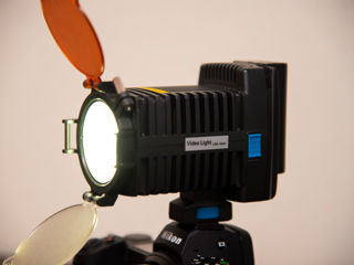 Panasonic AG-HMC 41eu, Lumina Led, Suport camera,  XQD card reader, CFexprescard, Nikon 85mm f1.8 foto 3